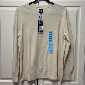 NWT gap women’s large sweater